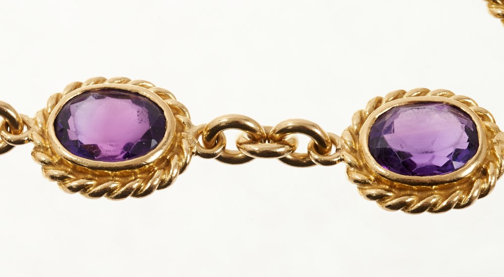 18ct Gold and amethyst bracelet - Image 2 of 2
