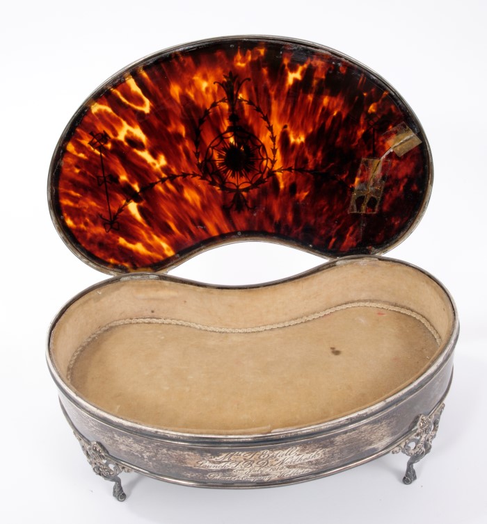 Large silver and Tortoiseshell mounted kidney shaped jewellery box - Image 2 of 3
