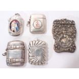 Group of late 19th/early 20th century silver vesta cases.