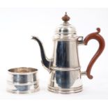 1920s silver coffee pot in the Georgian Style together with a matching sugar bowl (2)