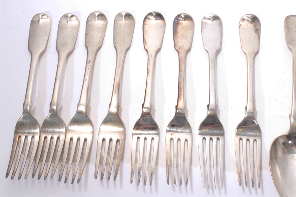 Selection of Georgian silver fiddle pattern flatware - Image 2 of 11
