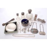Selection of miscellaneous silver and white metal.
