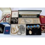 Scottish silver brooch, other paste set brooches and vintage costume jewellery