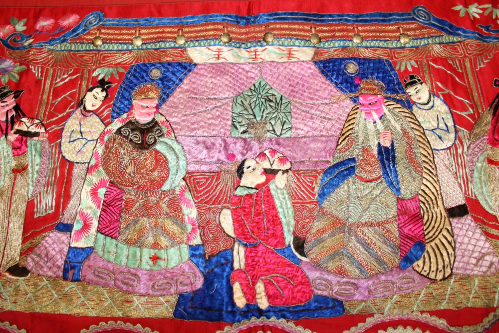 Chinese embroidered silk banner. Depicting Emperor and Empress in a pagoda with wise men, Gods on - Image 4 of 12