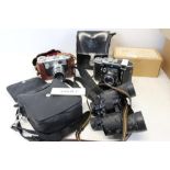 Vintage cameras, binoculars and photographic items