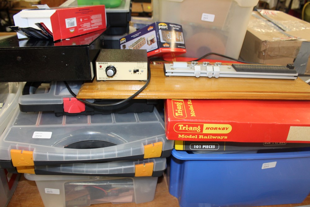 Railway large selection of accessories in plastic boxes and loose, including buildings, Athean kits, - Image 2 of 2