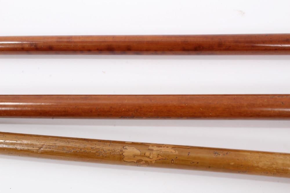 Early 19th century Malacca walking cane with suspension cord and guilt metal top embossed with a - Image 9 of 10