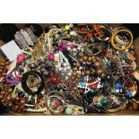 Large quantity costume jewellery