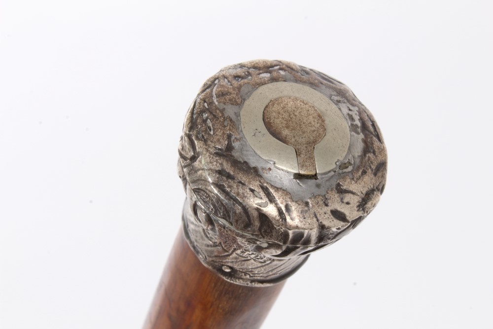 Unusual Victorian Malacca dagger stick with embossed silver top (Birmingham 1897) and concealed - Image 3 of 6