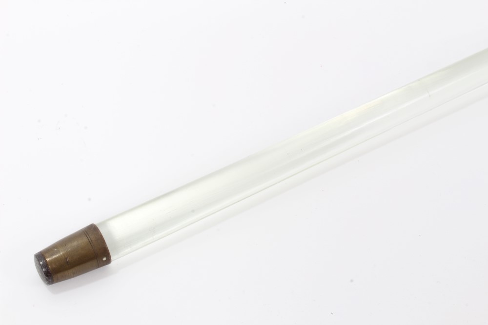 Unusual late 19th/early 20th century solid clear glass walking stick with knop handle, 89cm overall - Image 3 of 3