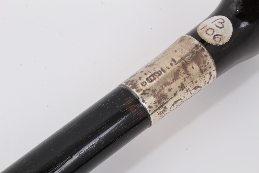 Victorian ebonised walking stick with engraved silver collar (marks rubbed) and Horn crutch handle - Image 6 of 7