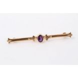 Gold (9ct) amethyst bar brooch