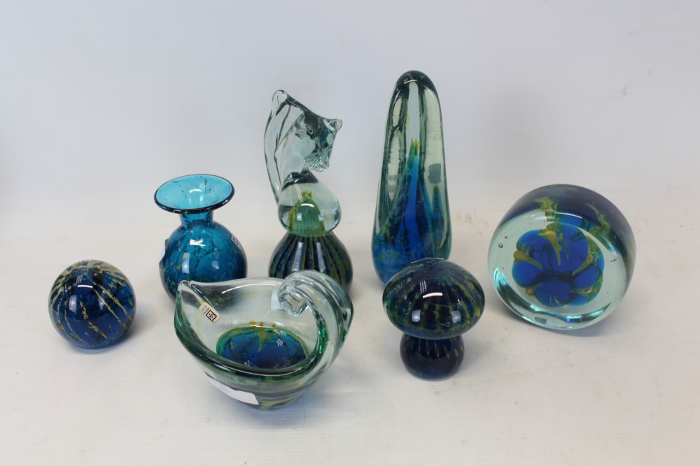 Collection of seven pieces of Mdina glassware, to include vase, paperweights and obelisk (7)