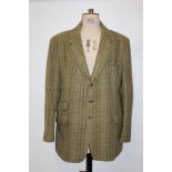 Gentlemen's Good Quality Green Hacking Jacket 100% wool, Made in England.