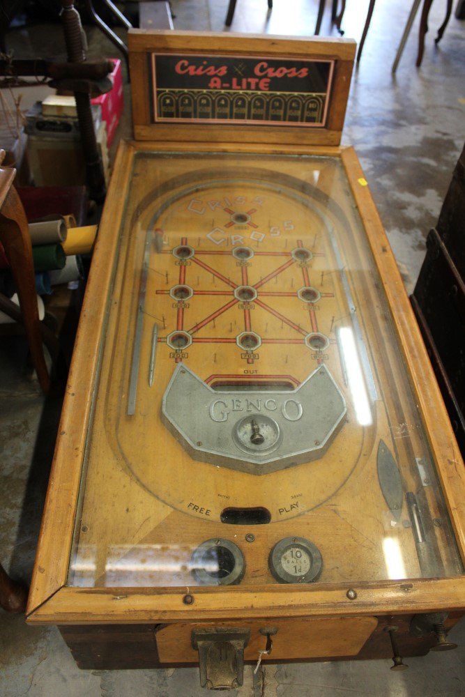 Vintage 1930's Criss Cross A-Line pinball machine