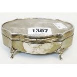 A 5" silver ring box of serpentine form, set on decorative pad feet - Birmingham 1919