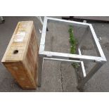 A square butcher's block on box aluminium frame