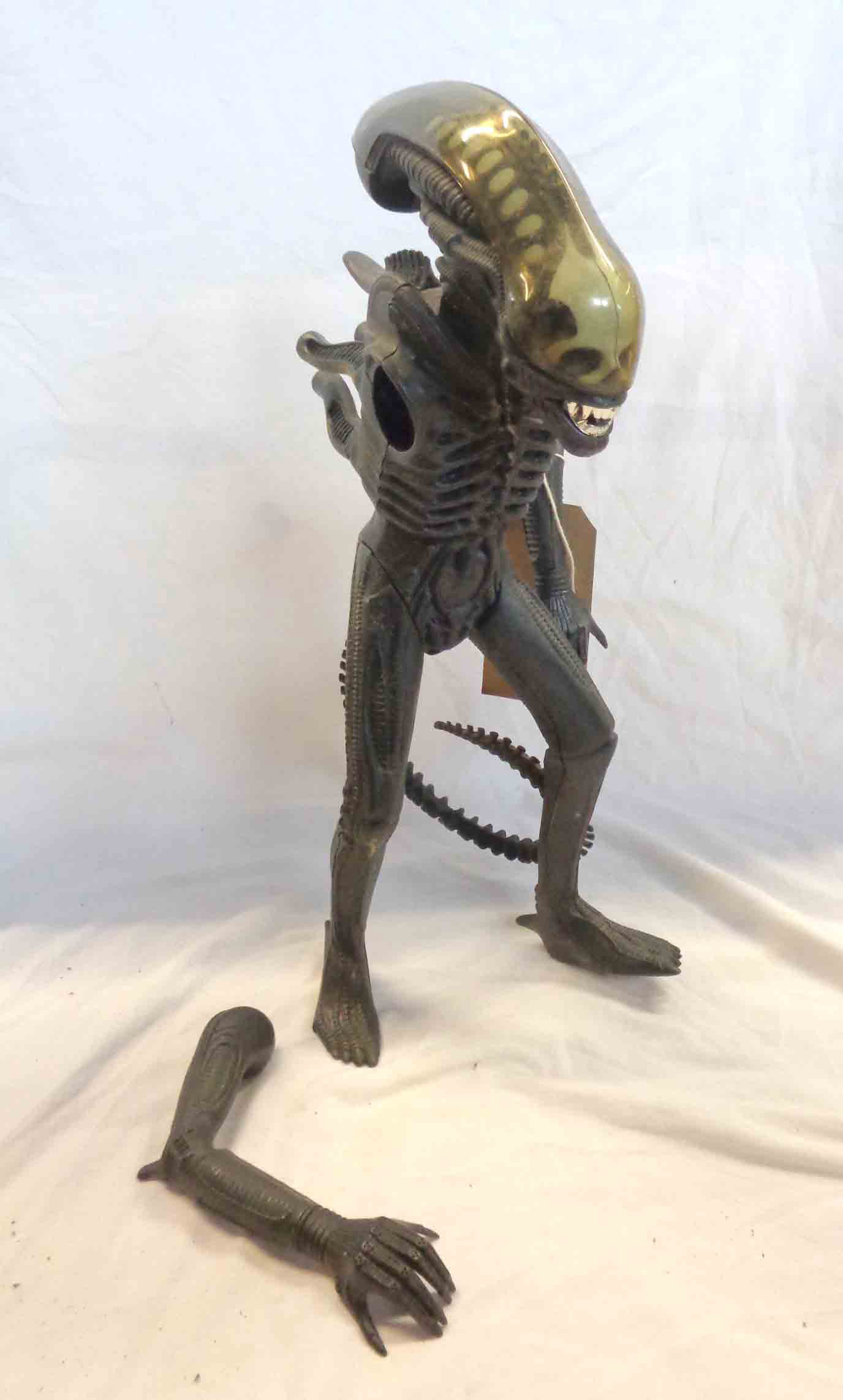 A 1979 Kenner Alien Xenomorph - height 18", arm detached