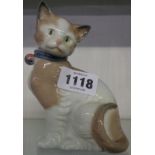 A Nao seated cat ornament