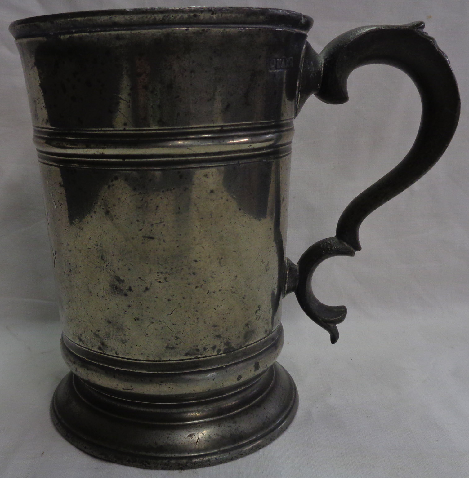 A Victorian pewter quart tankard - Image 2 of 2