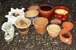 A COLLECTION OF CERAMIC GARDEN PLANT POTS to include three glazed, two terracotta and six other,