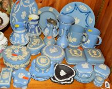 A GROUP OF WEDGWOOD JASPERWARES, to include tankards, vases, plates, trinkets etc (mostly blue,