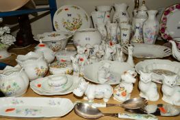 AYNSLEY 'COTTAGE GARDEN' AND 'LITTLE SWEETHEART' ITEMS, to include vases, bowls, covered trinket