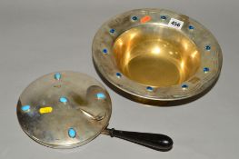 AN ARTS AND CRAFTS STYLE PLATED BRASS CIRCULAR BOWL AND LIDDED CHAFING DISH, plate worn, no makers