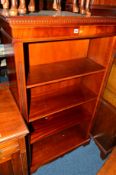 A REPRODUCTION MAHOGANY OPEN BOOKCASE, approximate width 92cm x depth 40cm x height 153cm
