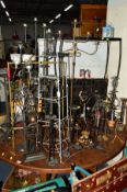 A LARGE QUANTITY OF METAL MISCELLANEOUS, to include various candle stands, etc (20+)