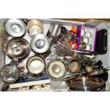 A PAIR OF SILVER NAPKIN RINGS, plated napkin rings, cased and loose cutlery and flatware, tea wares,