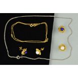 A MISCELLANEOUS JEWELLERY COLLECTION to include an 18ct gold cultured pearl floral ear studs, post