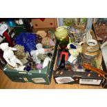 A BOX AND LOOSE SUNDRY ITEMS to include Italian decorative glass vases, Caithness and Mdina glass