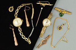 A SELECTION OF JEWELLERY to include three early 20th Century gold bar brooches, the first of foliate