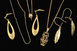 FOUR ITEMS OF JEWELLERY, to include a pair of leaf drop earrings, a pair of pear shape drop