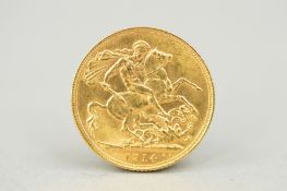 A FULL GOLD SOVEREIGN, George V 1914