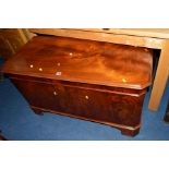 A REPRODUCTION MAHOGANY BLANKET CHEST