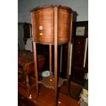 AN EDWARDIAN MAHOGANY AND INLAID PLANT STAND (sd)