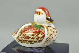 A BOXED ROYAL CROWN DERBY PAPERWEIGHT, 'Bakewell Duckling', gold stopper