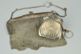 AN EARLY 20TH CENTURY SILVER PLATED CHAIN MAIL EVENING BAG, together with an EPNS purse (2)