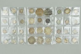 AN AMOUNT OF WORLD COINS, most are silver USA, UK etc, to include silver Florin Half Dollar,