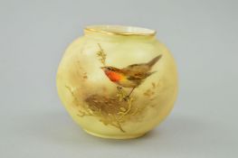A SMALL ROYAL WORCESTER BLUSH IVORY VASE, painted with Robin and gilt detail, shape NoG161,