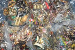 SEVEN BAGS OF MIXED COSTUME JEWELLERY