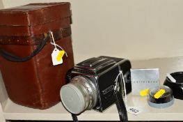 A HASSELBLAD 500C MEDIUM FORMAT CAMERA, in near mint condition fitted with a Carl Zeiss Jena