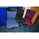 THREE VARIOUS MODERN OFFICE SWIVEL CHAIRS