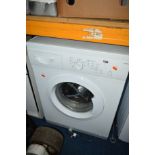 A CURRY'S ESSENTIALS 5KG WASHING MACHINE