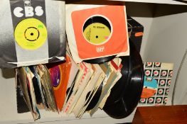 A TRAY OF OVER EIGHTY SINGLES AND 78'S, from artists including Martha Reeves, Elvis Presley, Jimmy