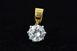 AN 18CT GOLD CUBIC ZIRCONIA PENDANT, the circular cubic zirconia within an eight claw setting to the