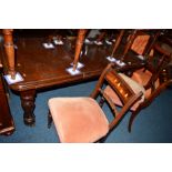 A VICTORIAN MAHOGANY WIND OUT DINING TABLE with a single additional leaf, extended width 152cm x