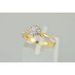 A MODERN ROUND DIAMOND CLUSTER RING, estimated modern round brilliant cut weight 0.26ct, colour